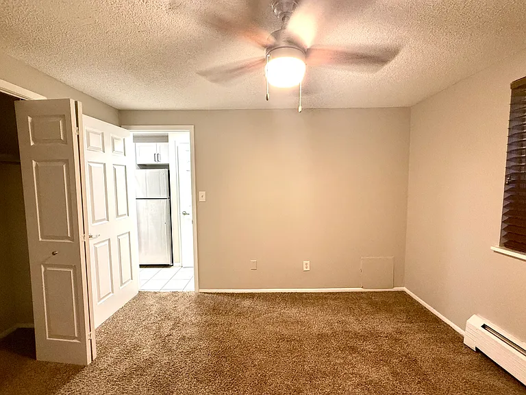 1303 Columbine St #105 — Photo 9