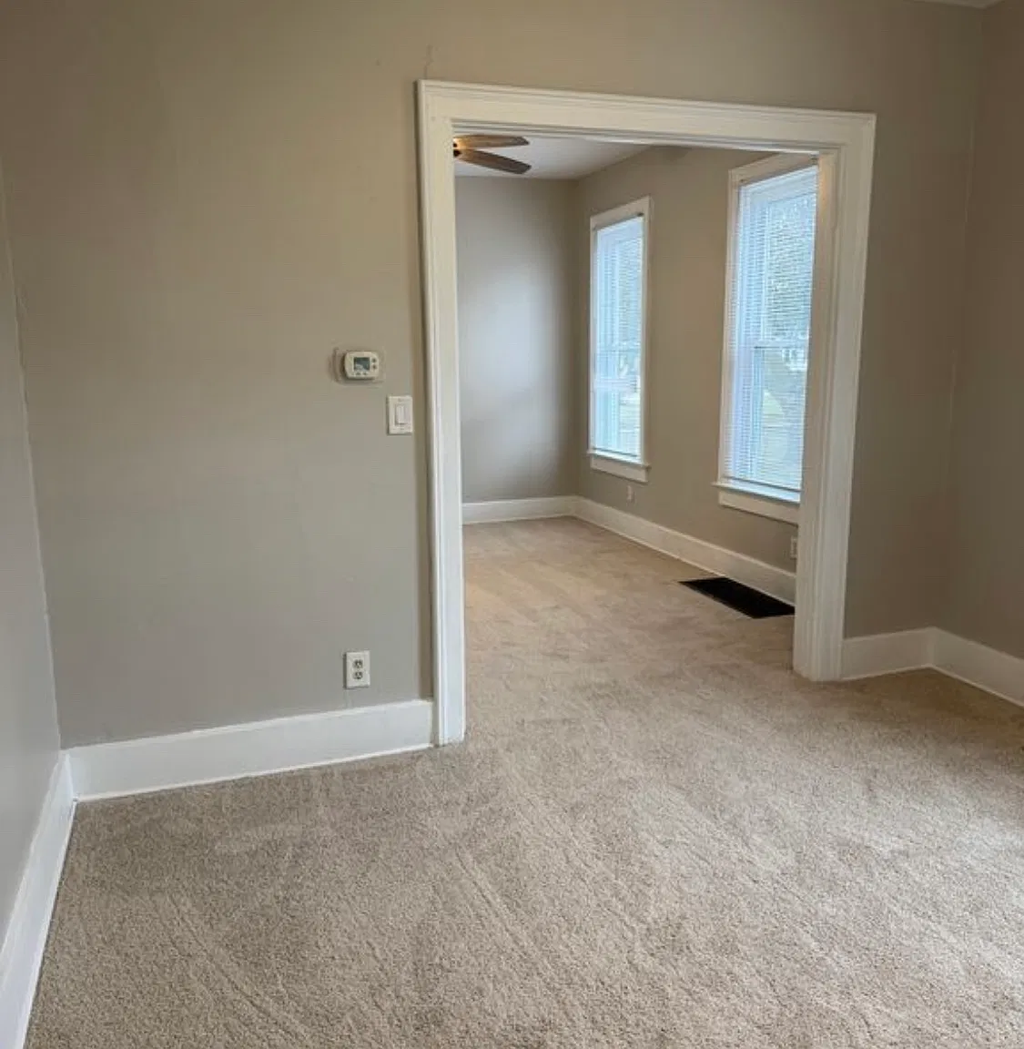 3 bed, 1048 sqft, $1,600 — Photo 2