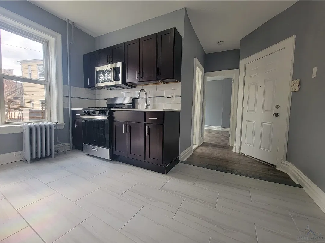 1 bed, $1,725 — Photo 2