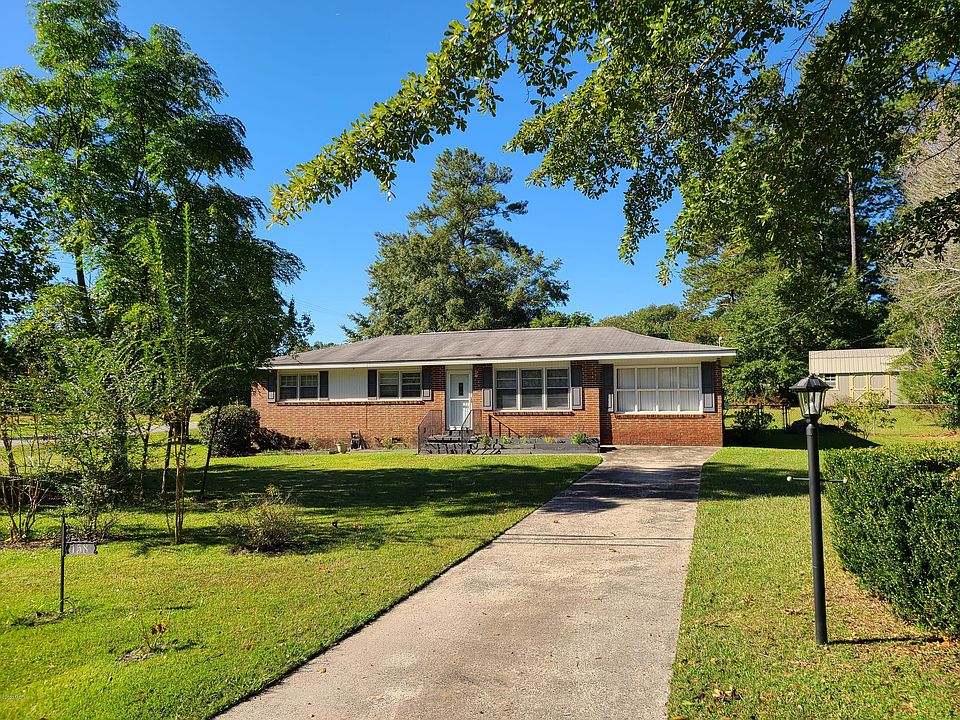1st image of 158 Woodland Dr