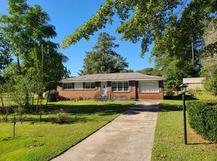 158 Woodland Dr, Gray, GA 31032