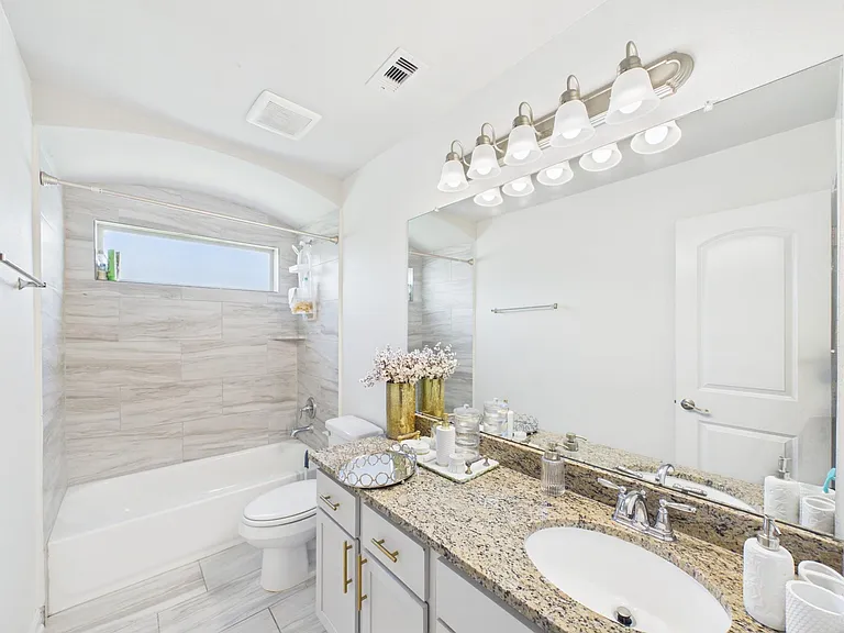 24711 Miltonwood St — Photo 40