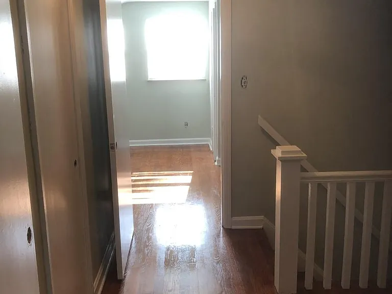 8991 Plainfield Rd — Photo 12
