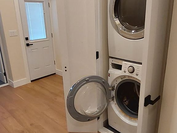 5th image of 21-18 23rd St #1