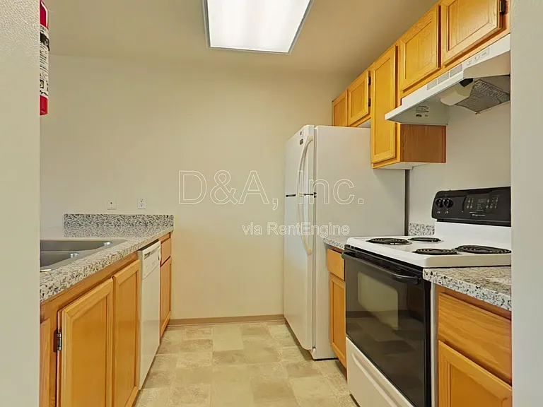 2960 NW Tyler Ave #104 — Photo 5
