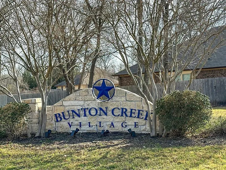 431 Robins Nest Ln — Photo 35
