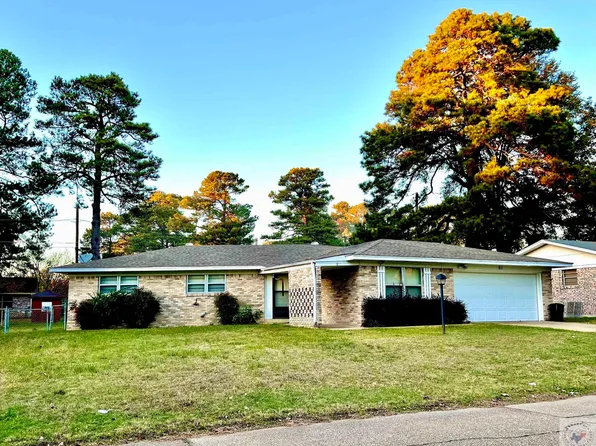 811 Hawkins Ave, Wake Village, TX 75501