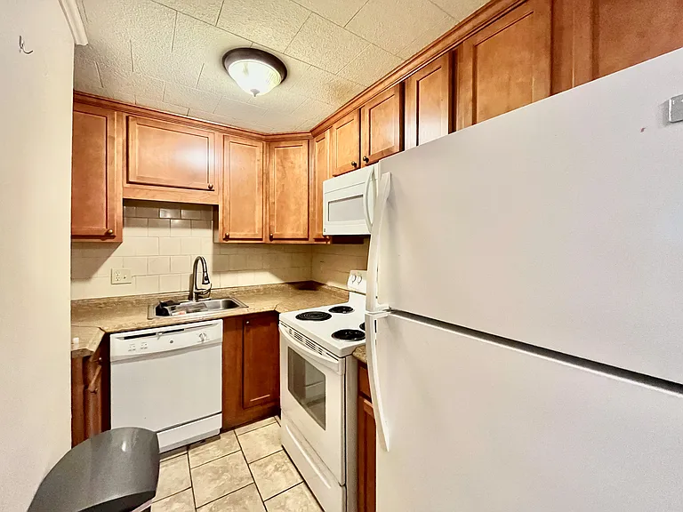 5 Cass St #1 — Photo 10