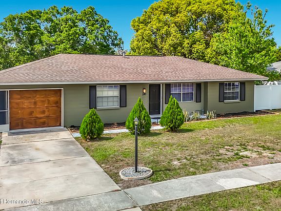 3rd image of 541 Edgehill Ave