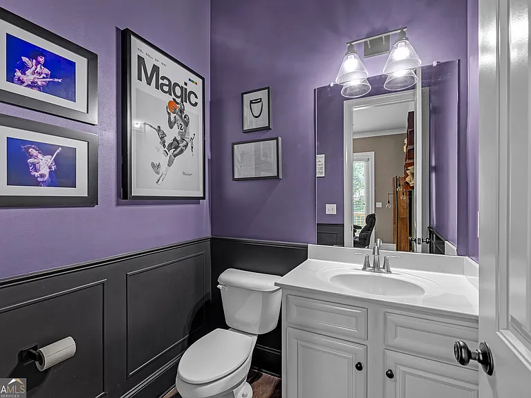 720 Avondale Hills Dr — Photo 17