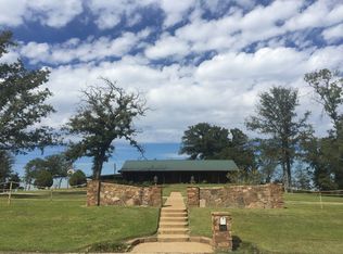 442 Susan Rd, Gladewater, TX 75647