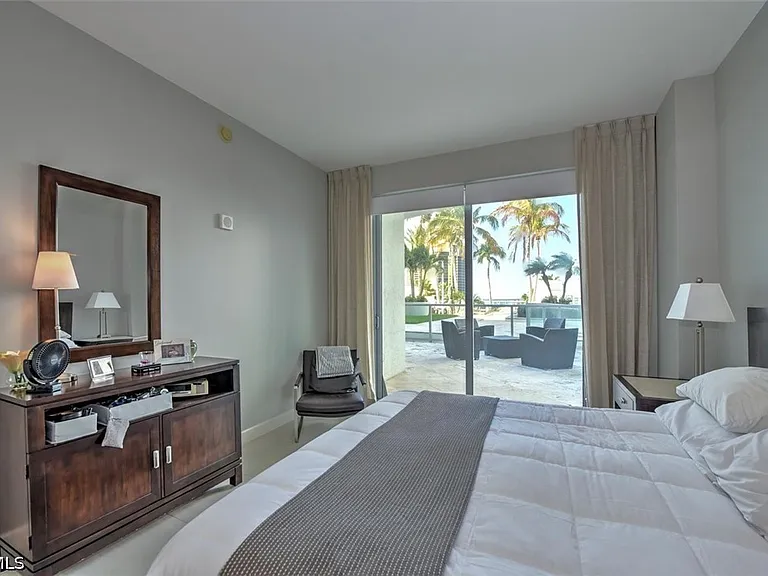 3000 Oasis Grand Blvd #407 — Photo 12