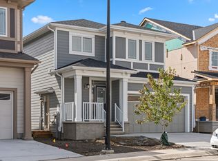 47 Yorkstone Mnr SW, Calgary, AB T2X 5H5