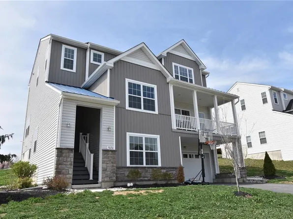 5020 Bellflower Dr N, Schnecksville, PA 18078