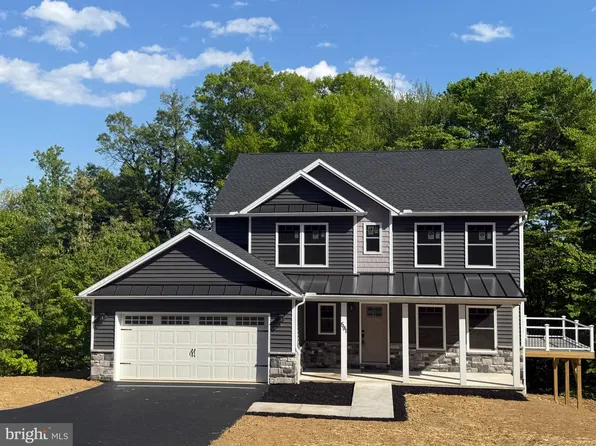 591 Belle Vista Dr, Enola, PA 17025