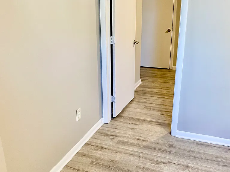 402 Tyson Pl #1 — Photo 15