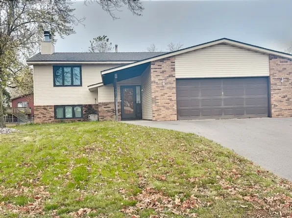 7933 Noble Ave N, Brooklyn Park, MN 55443