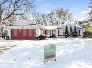 1083 Willow Ct, Aurora, IL 60504