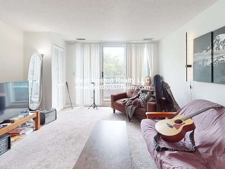 175 Beacon St #406 — Photo 1