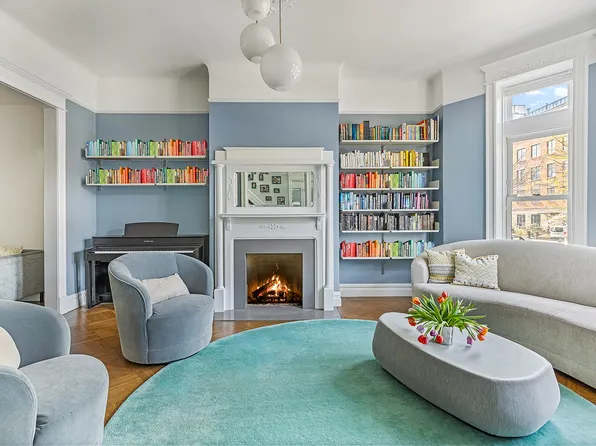 557 Ninth Street image 1 of 21