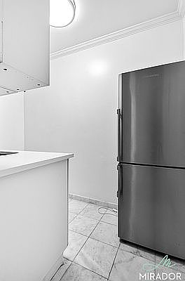 2nd image of 403 E 8th St #1