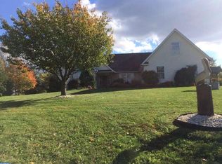1706 Wind Hill Rd, Coopersburg, PA 18036