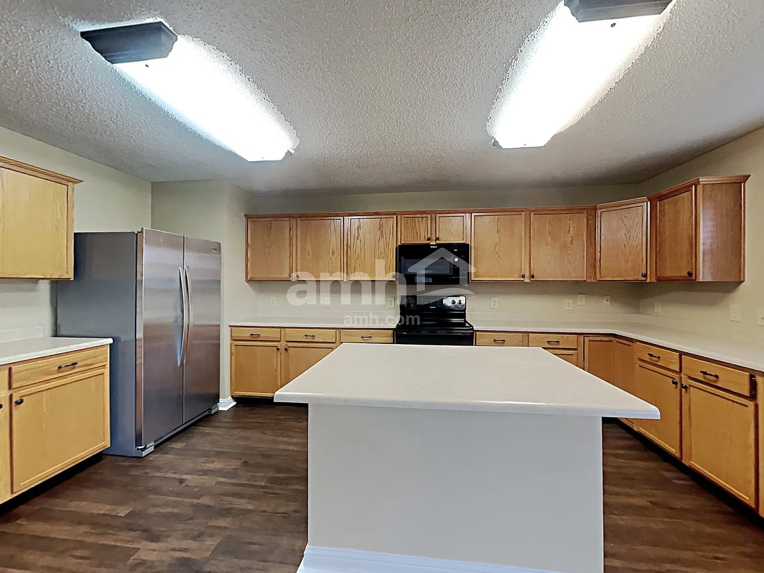 4 bed, 2.5 bath, 3258 sqft, $2,680 — Photo 3
