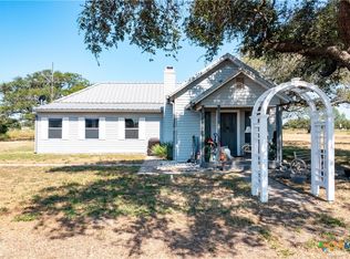 478 Fm 136, Woodsboro, TX 78393