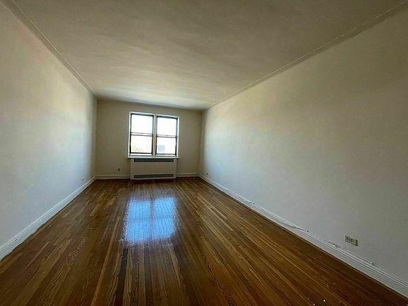 3rd image of 93-40 Queens Blvd #6F6