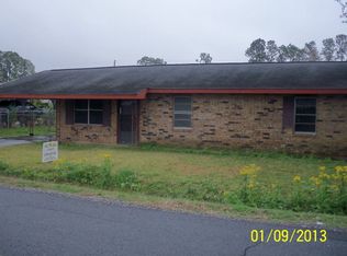 573 Saint Louis St, Raceland, LA 70394