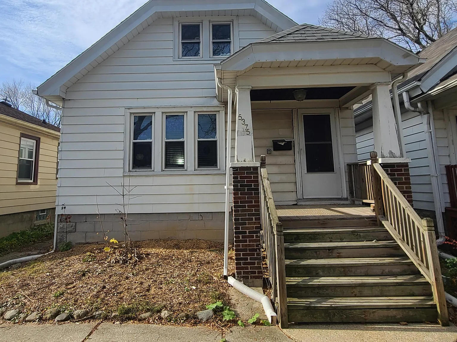 3 bed, $1,650 — Photo 1