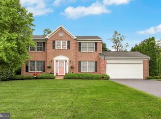 100 Brook Meadow Cir, Shrewsbury, PA 17361