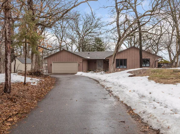 2189 Legion Lane Ct N, Lake Elmo, MN 55042