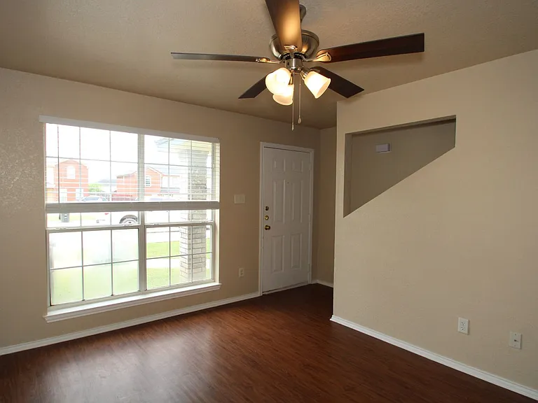4206B Deek Dr — Photo 4