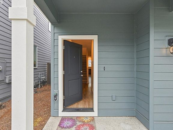 2nd image of 8511 NE 13th Pl