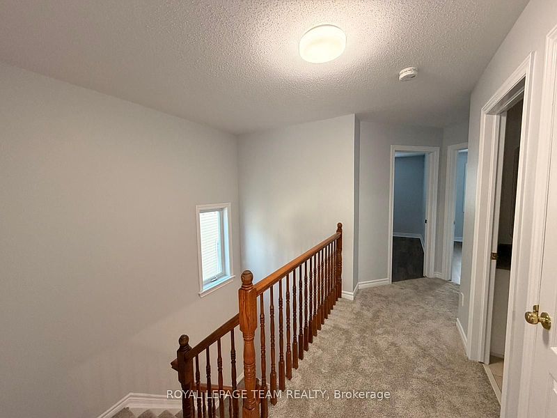 Ottawa House for rent - 3 Bedrooms — photo 16