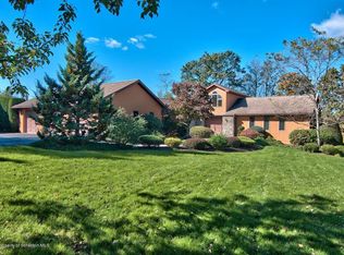 106 Old Field Rd, Clarks Summit, PA 18411