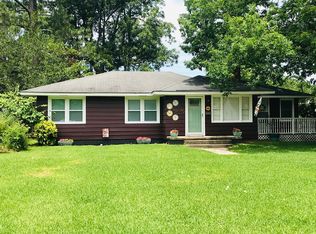 1004 S 2nd St, Smithfield, NC 27577