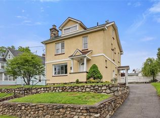 712 Lindbergh Ave, Peekskill, NY 10566