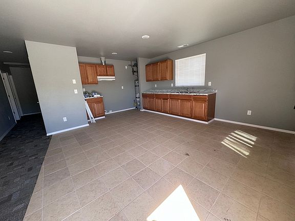4th image of 1004 S 7th St #1