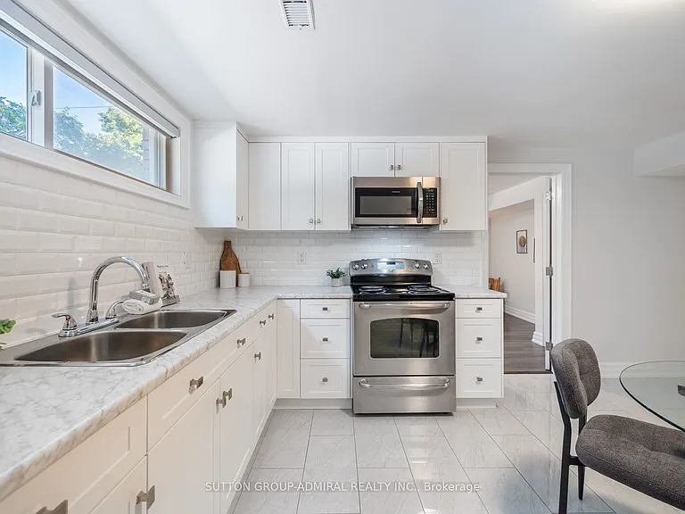 10 Terrydale Dr — Photo 7