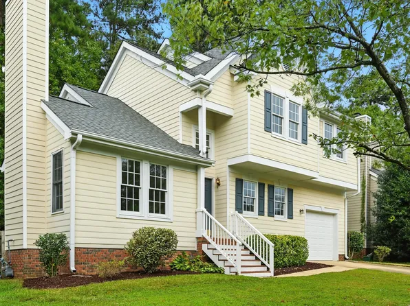 103 Town Creek Dr, Cary, NC 27519