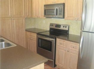 6402 Windmill Gate Rd, Miami Lakes, FL 33014