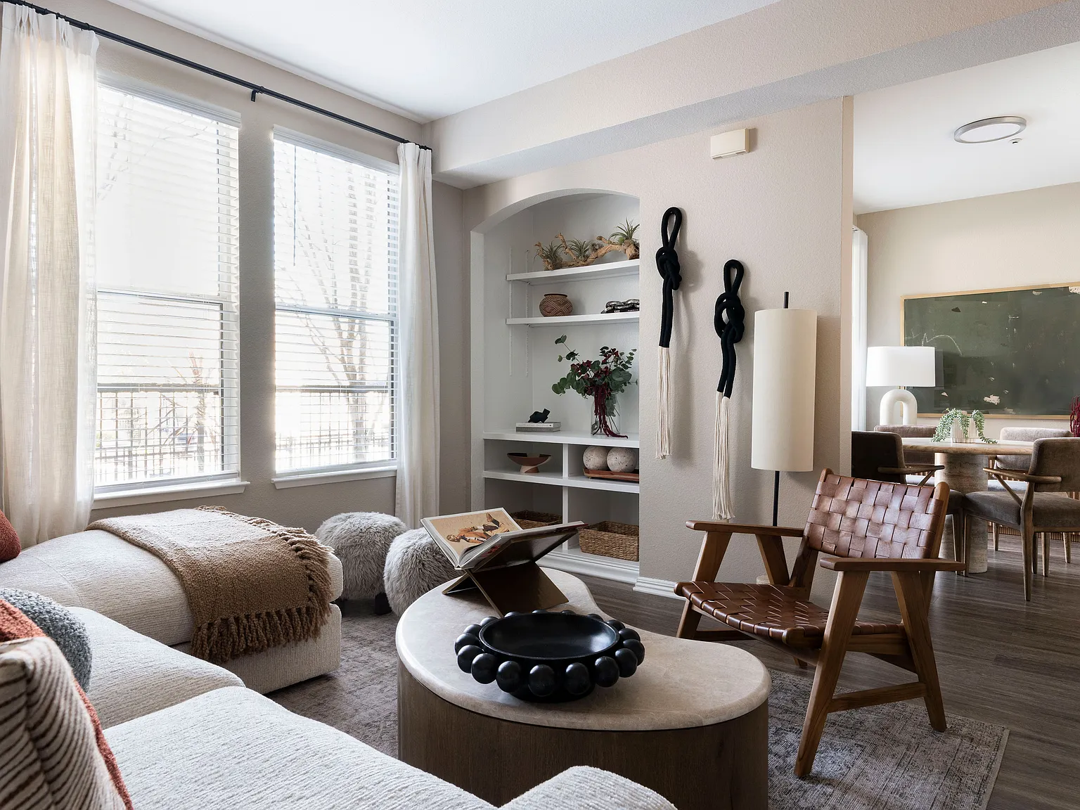 Montrachet Apartments — Photo 3