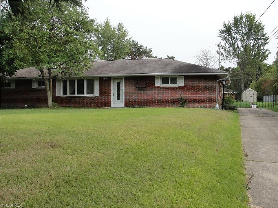 1st image of 1428 Laurel Dr
