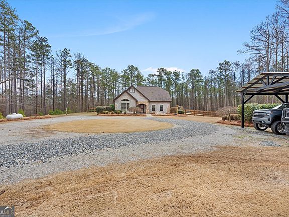 3rd image of 109 Pope Rd