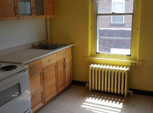 2326 S 3rd St #2, Philadelphia, PA 19148