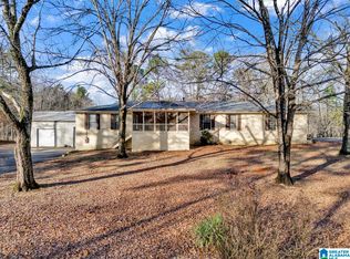 85 Smoke Rise Ln, Warrior, AL 35180