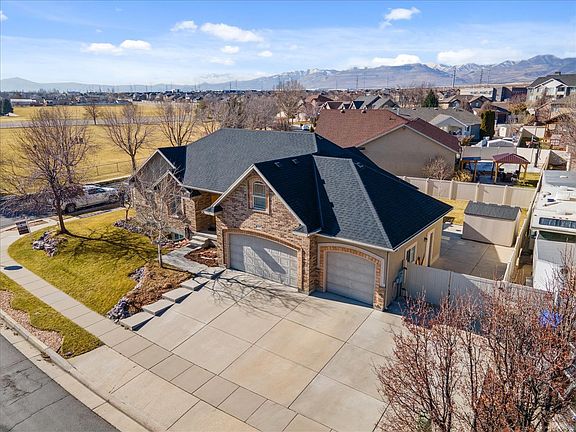 3rd image of 8092 S Box Canyon Rd