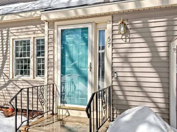57 Harrington Farms Way #57, Shrewsbury, MA 01545